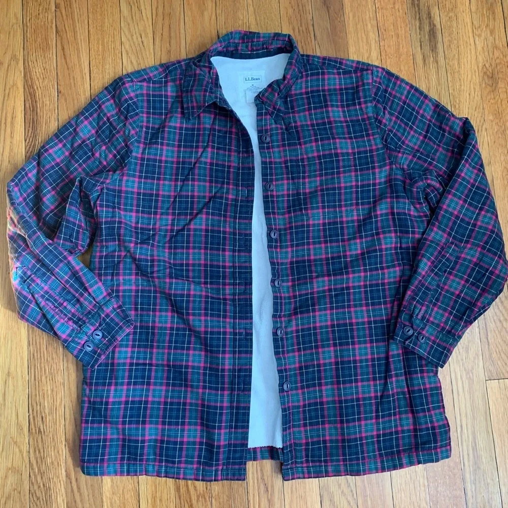 Women’s L.L. Bean fleece lined plaid button down size M - Picture 1 of 7